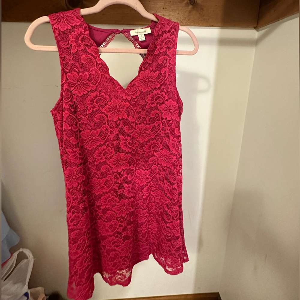NWOT pink Francesca’s flower lace dress